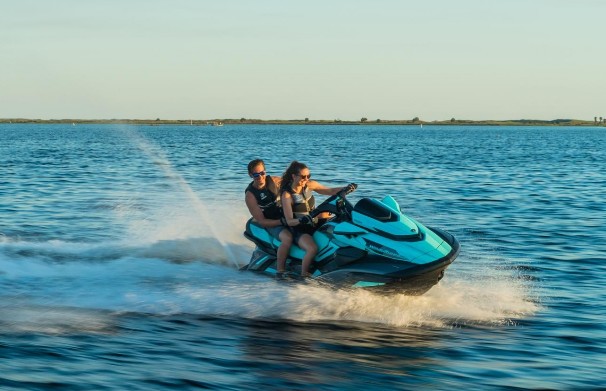 WAVE RUNNER by Yamaha