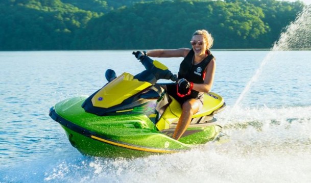 WAVE RUNNER by Yamaha