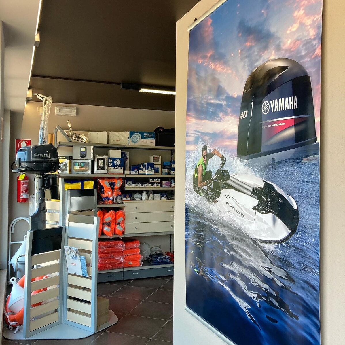 Show room Motonautica Zanca Show room Motonautica Zanca